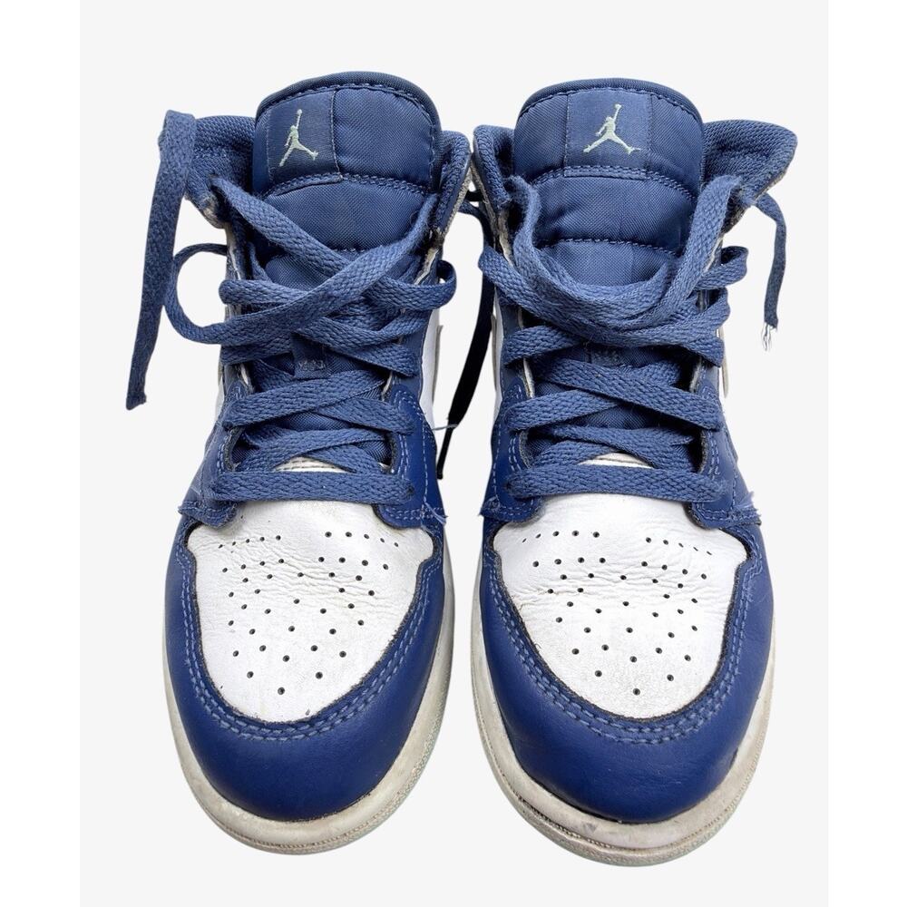 Air Jordan 1 High Top Sneakers – Youth 2.5Y